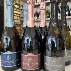 Probierpaket Franciacorta mit je 2 Flaschen 0,75 L Weingut Elisabetta Abrami (Rosé, Satèn und Blanc de Noir Millesimato 2017)